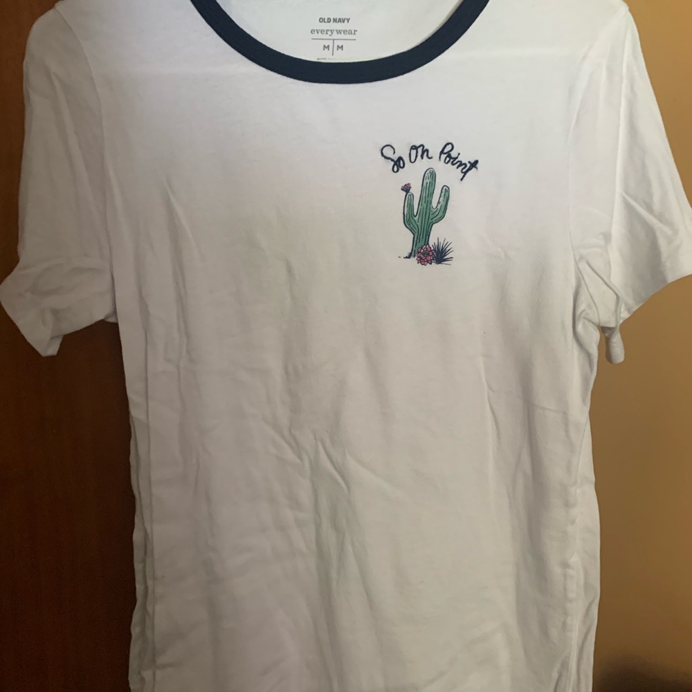 Old Navy t-shirt